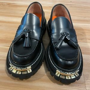 Chunky loafers